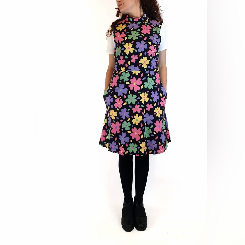 Revival Colorful Large Daisy Floral Mock Neck Fit & Flare Dress Size 16 Retro